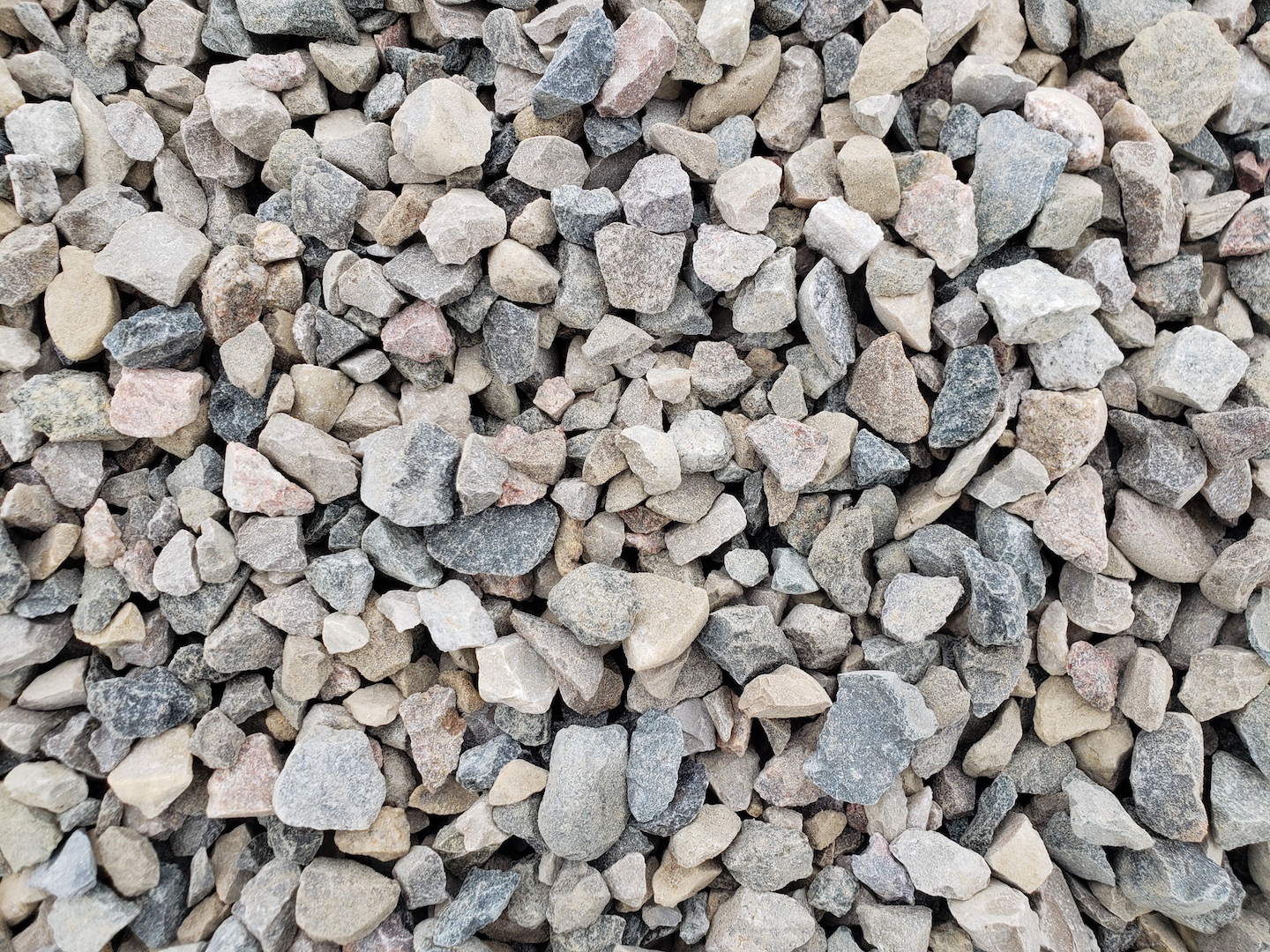 1-crushed-stone-grand-rapids-mulch